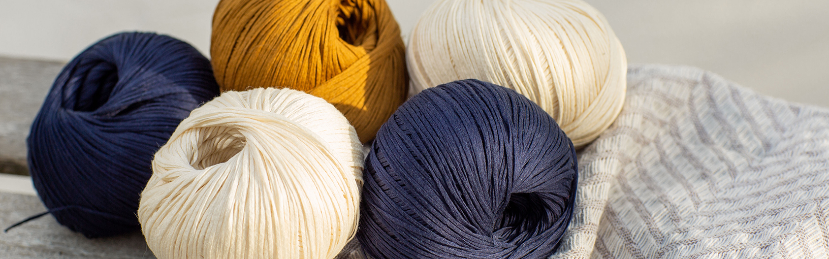 Hilos de alta calidad para tejer, crochet y fieltro Hilos Lana Grossa | lala Berlin & About Berlin